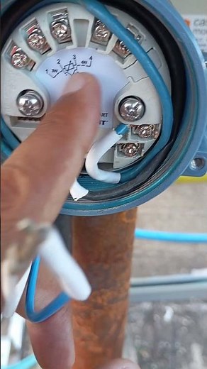 Temperature transmitter wiring connection details