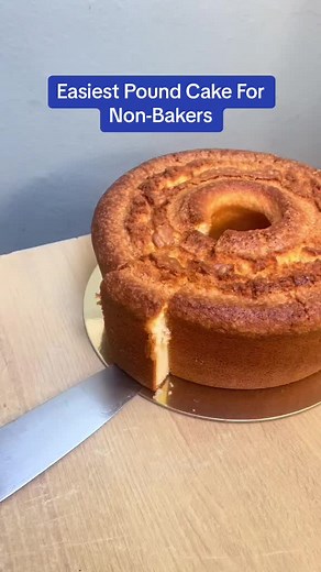 The Easiest Sour Cream Pound Cake Recipe You Can Make