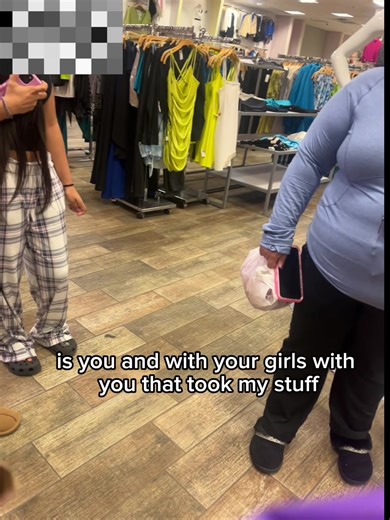 Didn’t know Mrs Grinch Existed. 🤦🏽‍♀️#fyp #viral #blowthisup #CapCut #Grinch