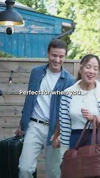 Simplicity meets Security - the 2K Wi-Fi Smart Lightbulb Camera by Lorex