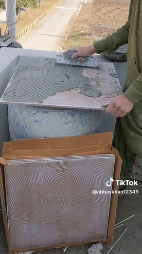 White 24*24 tile installation work on floor crackers #❤️❤️❤️ #tilegitting #❤️❤️❤️ #👍👍👍 #24 #👍👍👍