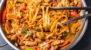 This Spicy Cajun Pasta Is the Star of Mardi Gras Dinner