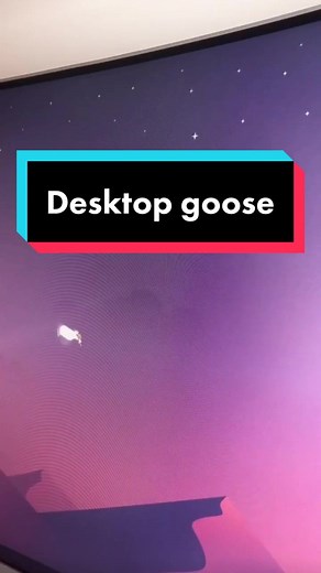 Desktop Goose: Hilarious Prank for Programmers and Coders