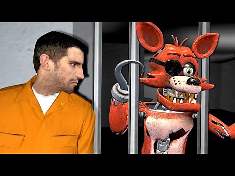 Hiding from FNAF ANIMATRONICS in PRISON?! (Gmod)