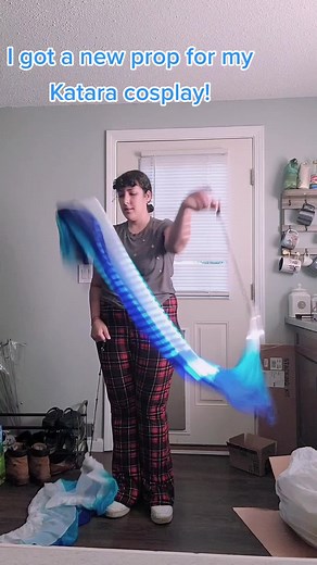 Amazing Katara Cosplay Prop Performance | Waterbender Dance