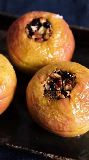 Baked Apples - An Easy Fall Recipe