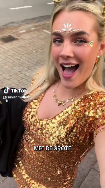 @Toppers in Concert 🤩💃🏼✨ #toppers #toppersinconcert2025 #outfit #goud