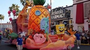 Full Universal's Superstar Parade staring Despicable Me, SpongeBob, Dora and Hop