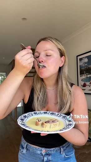 Aussie Childhood Classics Episode 1: Jam Roly Poly Was Jam Roly Poly a part of your Aussie childhood? Now Jam Roly Poly is actually a very traditional British dish, but in true Australian style, this dessert has made its way to Australia and been claimed as our own! My fiancé said his Nan made this religiously for him as a child and by the sounds of it, it has been very popular in many Australian households over the years. Its just a super easy dough that comes together in 5 minutes, that’s roll