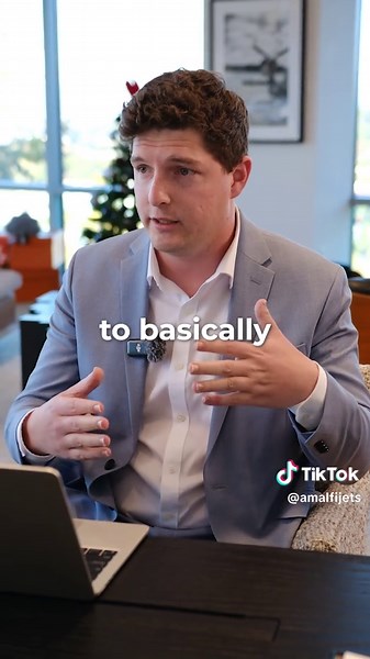 Daniel comes to Kolin with a tricky AOG. #FlyAmalfi #PrivateJet #Travel