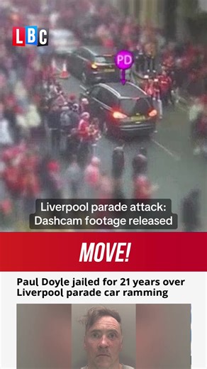 Liverpool Parade Incident: Footage of Crowd Collision