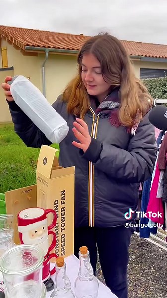 HELP ! 📦Si tu attrapes le colis perdu : Il est à toi ! 🙂😅 Lancés de colis à @Association GVP ! À Daux. Des gens qui viennent en aides aux victimes de violences 👏👍 Pour leur donner de la force : Jeu concours : 5 Kg de colis perdus à gagner !! 📦📦📦 Pour participer : ✅ Tu t’abonnes ici et sur le compte de l’association. ✅ Tu commentes en partageant un max. Tirage au sort parmi les commentaires dimanche 14 à 20h00 👍 #colisperdu #unboxings #fyp #ouverturedecolis #colisperdus