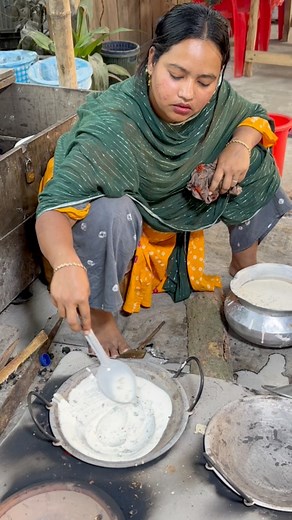 UNIQUE Chapti Pitha Recipe - Bangladeshi Street Food #reels #foryoupage #viral #trending #fbpost2024 | Street Food Finder