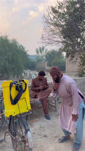 Samose Ki Plate Mein Zahir Part one #Foryou #foryoupage #story | waitress takes plate away