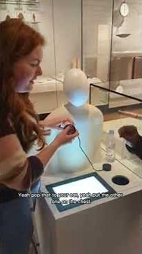 Experiencing the science museum completely blind