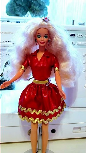 DIY Barbie Doll Outfit / free printable pattern / sewing tutorial