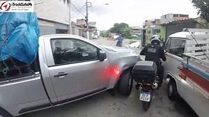 22K views · 466 reactions | Brazil's motorcycle chase went wrong! Sana All may Ohlins suspension, if that happened in the Philippines nganga na yung rider, for awareness only, do not try to run away from our law enforcement, Respect every motorist and Law | 퐍퐚퐣 퐀퐛퐝퐮퐥 #ퟗퟕ | Facebook