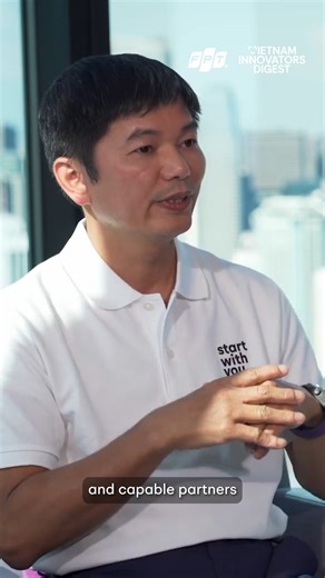 👘⛩ As a strategic partner of major enterprises, FPT delivers over 80% of its projects in Japan at multi-million-dollar scale, tackling complex technological challenges. One of the key factors behind FPT’s success lies in its long-term vision to build a team of Japanese experts with deep knowledge across various domains such as healthcare, finance, logistics, and automotive. 📽️ What other secrets lie behind FPT’s successful “whale hunting” in Japan? Tune in to insights shared by Mr. Do Van Khac