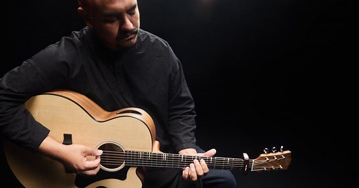 New Gibson acoustics let players get a feel for what the audience hears