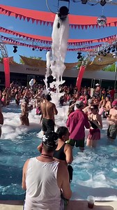 Discover the best adults-only pool parties in the Caribbean and Mexico! A RIU party is like no other all inclusive resort party! Make your trip a unique and fun-filled experience. https://bit.ly/40baM8T | SellOffVacations.com