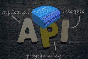 Shelly API - Geräte über WebHook URL steuern