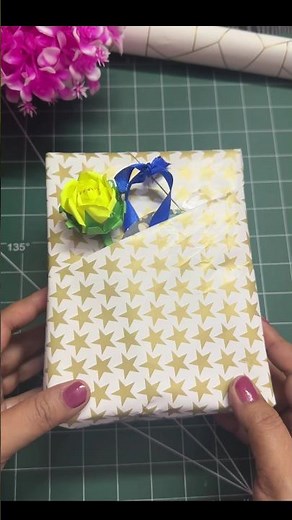 How to Wrap a Gift Beautifully | Stylish Gift Wrapping Idea 🎁 #giftwrap