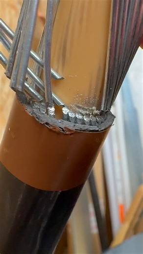 71K views · 813 reactions | We’re installing a steel wire armoured (SWA) cable into an Eris three-phase distribution board - the main incoming supply. Watch the steps we take to terminate the SWA safely and neatly. From gland fitting to final connections, we’ve got you covered! #3phase #electricalinstallation #electricalwiring | EFIXX | Facebook