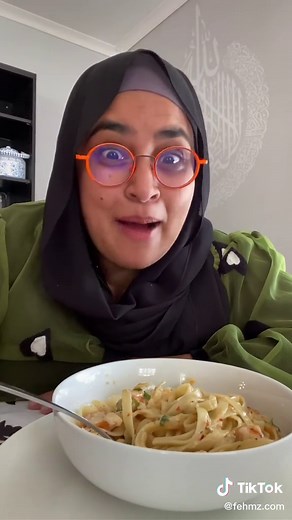 Delicious Creamy Garlic Prawn Pasta Recipe