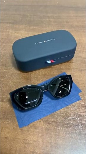 Óculos De Sol Tommy Hilfiger TH 1979/S Tamanho 54