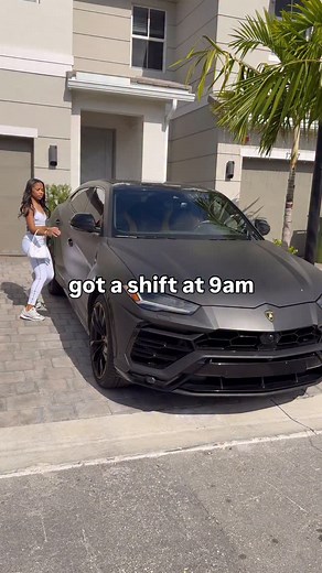 I keep showing up because my future self will thank me for the work I put in today 🙏🏽 it’ll all pay off one day I replaced my 9–5 by building a business online, and now I train others how to do the same. If you’re ready to stop working for a schedule and start creating income on your own terms, you can learn directly from me inside my training. Spots fill fast & all you need to do is apply through the link in my bio! let’s change your life 🚀 | Kayla Parrilla