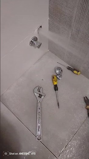 comment vider la sous pression, puis retourner la pression d'eau dans le chute libre