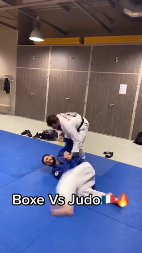 #хочувтоп #чечня #чеченец #прикол #пранк #amazing #omg #humor #хочувтренды #хочуврек #хочувтопы #top #paris #bro #prank #mma #ufc #judo #boxer