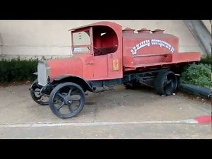 1922 Mack "Chain Drive" Truck, by International Motor Co. New York U.S.A
