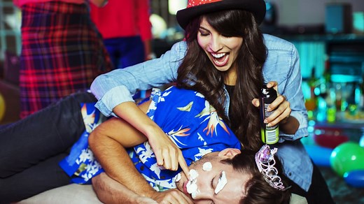 20 easy pranks that are actually really good