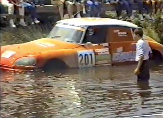 64K views · 1K reactions | Em tempo de Baja de Portalegre. 1988 com Citroën Visa e DS. | Clube Citroen Clássico de Portugal | Facebook