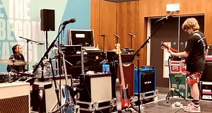 Watch Shane Hawkins and Nandi Bushell Play ‘Everlong,’ ‘Smells Like Teen Spirit’