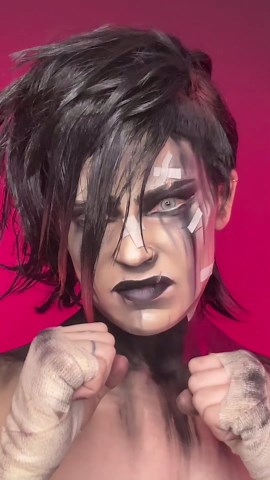 Tutorial recreates Vi from League of Legends Arcane cosplay