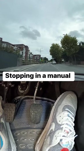 5.5M views · 10K reactions | How do you stop at traffic lights?  | Driving Test tips | Facebook