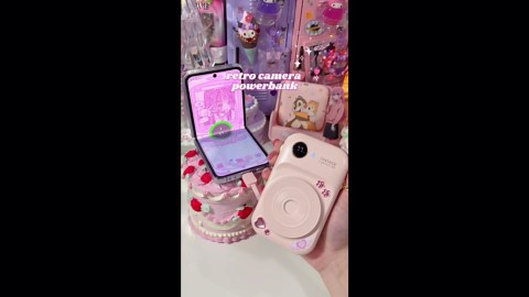 Retro Camera Powerbank Review from Noonday
