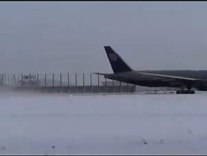 256K views · 3.9K reactions | United Airlines Boeing 777, Snow takeoff Amsterdam Airport | My Flight World | Facebook