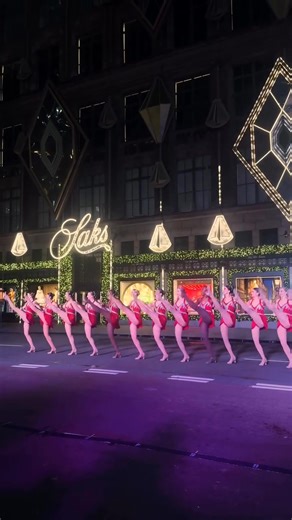 light up 5th Avenue tonight at the saks Holiday Light Show! 🎄❤️ Photo the Rockettes | New York Times Square
