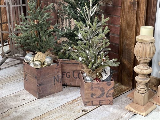 Rustic DIY Christmas tree stand