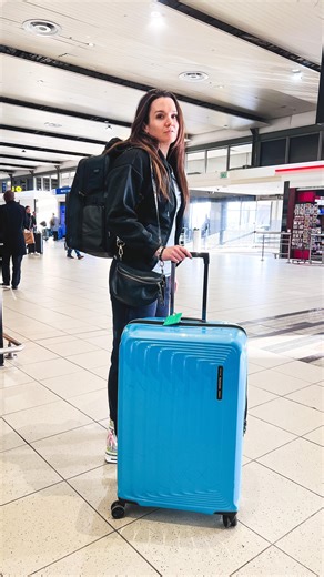I’m in Cologne 🤩 So freaking excited to be working from the cathedral of Counter-Strike this week. It’s also my second trip (Pretoria doesn’t count right?) with my new @samsonitesa suitcase. First time in 4 years I upgraded my bag 😂 I forgot my combination lock which didn’t matter because the case has its own locking system which is great. I asked for advice & so many people suggested Samsonite. Glad I went with that option. The Nuon was my case choice. It has enough space for all my sneakers 
