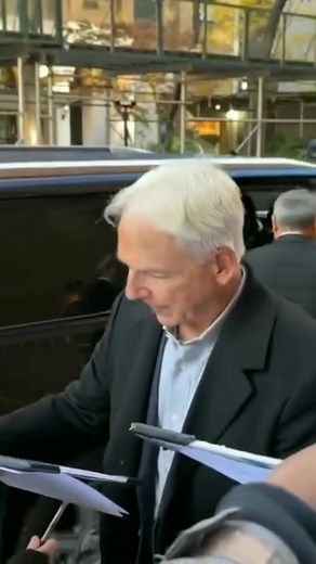 97K views · 2.6K reactions | Get ready, NCIS fans this Tuesday the world collide don't miss out on ultimate NCIS cross over event where new alliance are forged. #NCISCrossover #TuesdayNightAction #NCISUniverse" | Thomas Mark Harmon | Facebook