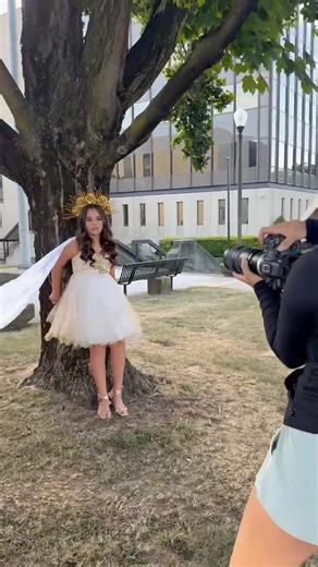 BEHIND THE SCENES with GLADYS! Gorgeous model Kelsey entered our Model Contest and won a photo shoot with incredible photographer Chelsi Rose of The Crowning Rose- which will be featured in our HOLIDAY Issue! Here’s a behind-the-scenes look! Stay tuned to see her images! SUBSCRIBE TODAY! www.gladysmagazine.comOur Theme is Celestial Chic!#getseen #getpublished #winaphotoshoot #modelcontest #congratulations #Holidayissue #modeling #gladysmagazine | Gladys Magazine