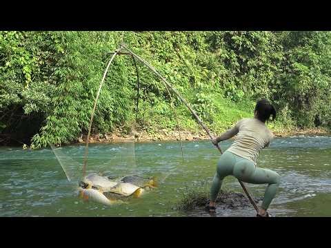 Beautiful Girl Fishing in the Stream | Fishing Techniques With Trawl Nets, Catching a Lot Of Fish