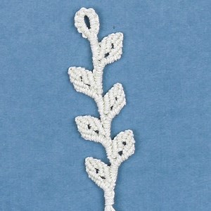 1M views · 1.4K reactions | DIY Leaf Pattern using Half-hitch knots  FULL TUTORIAL: https://www.youtube.com/watch?v=tMWaHOx9PjA | Macrame School | Facebook