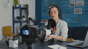 PSVR 2 vs Oculus Quest 2