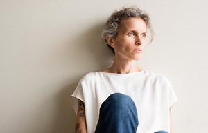 The Distinctive Traits of the Aquarian Woman | LoveToKnow