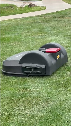 Toro's NEW Autonomous Turf Pro 500 Mower In Action